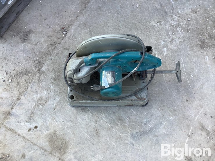 makita-2414nb-chop-saw-image-3