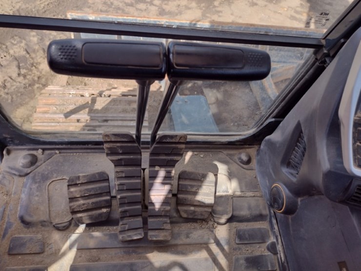 hyundai-hx140al-image-7