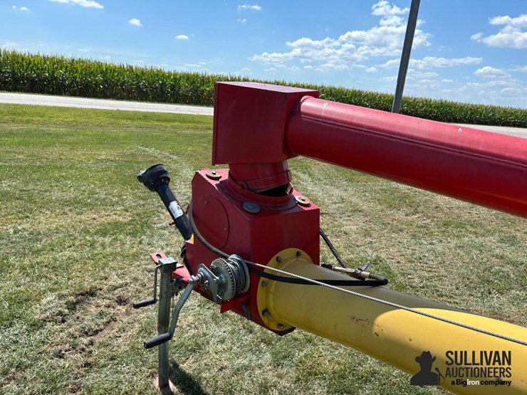 westfield-mk80-61-8"x61'-swing-away-auger-image-9