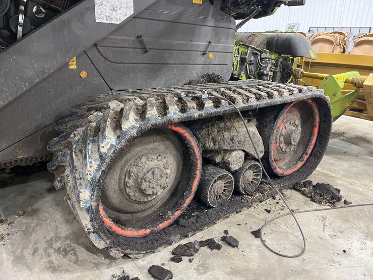 2020-claas-lexion-8700-image-7