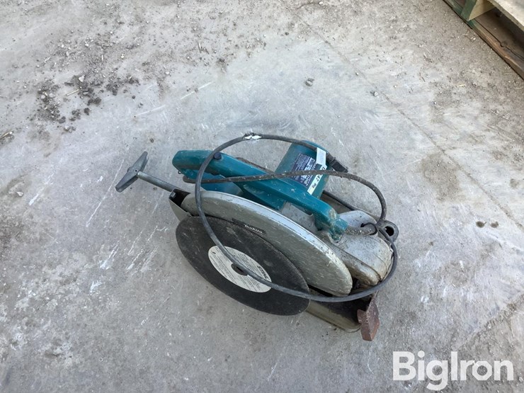 makita-2414nb-chop-saw-image-6