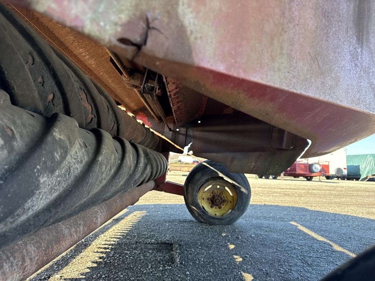 new-holland-489-image-13