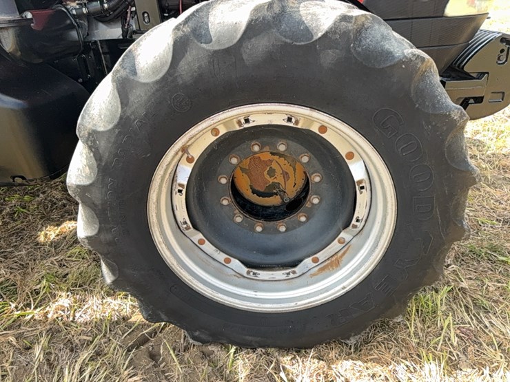 case-ih-magnum-335-image-76