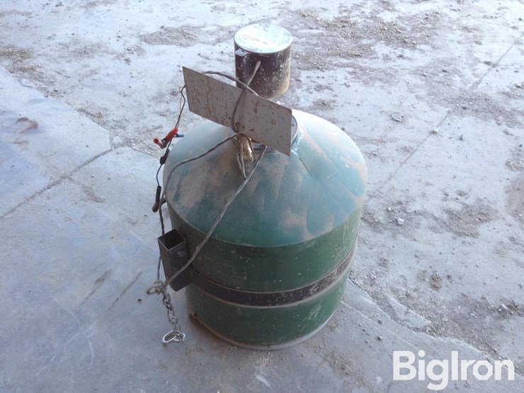 12v-seeder/spreader-image-3