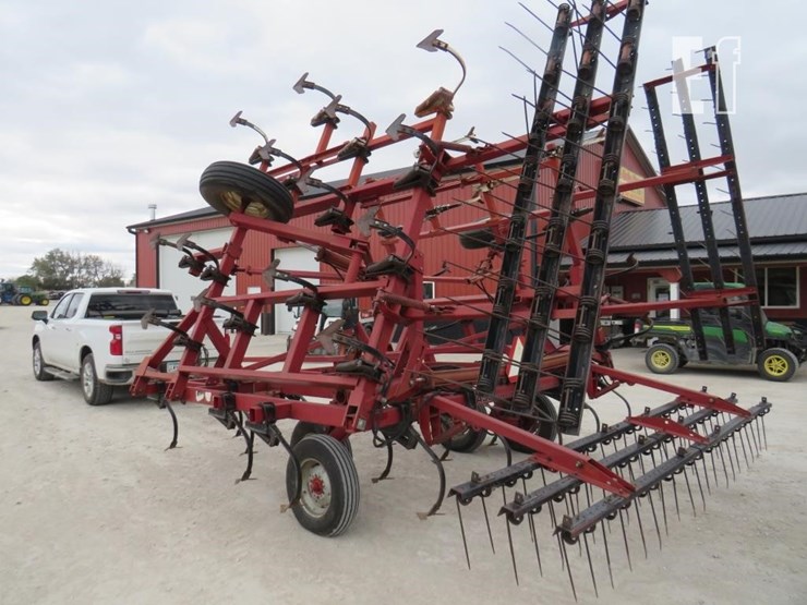 case-ih-4800-image-9
