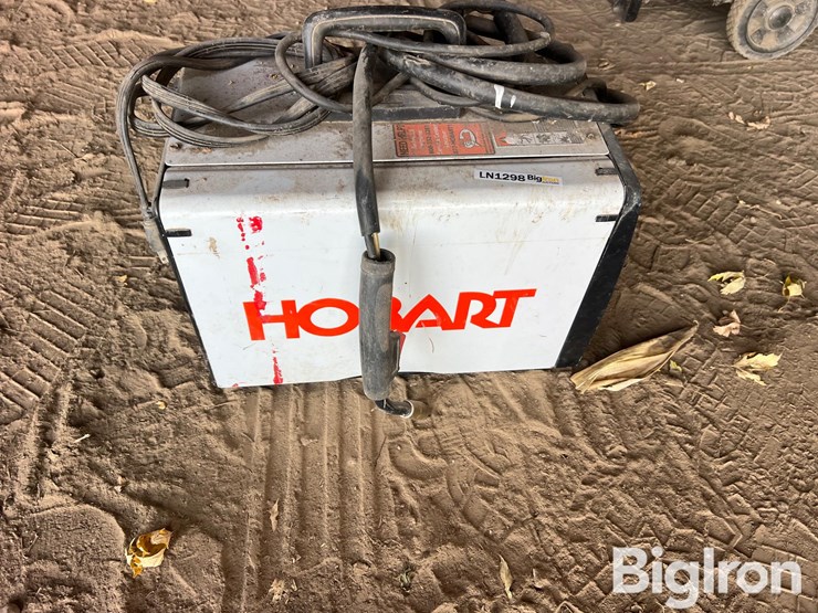 hobart-handler-125-ez-wire-welder-image-1