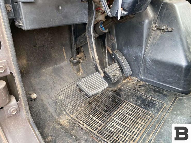 1992-international-4900-image-46