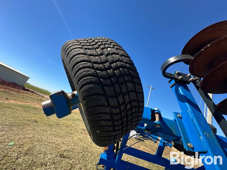 2012-landoll-7431-26-image-16