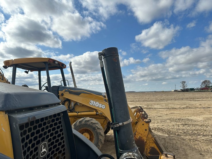 deere-310sj-image-43