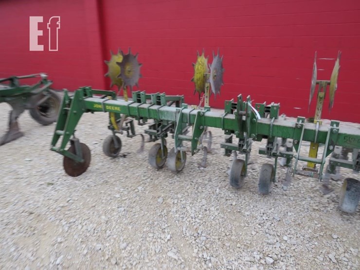 john-deere-825-image-3