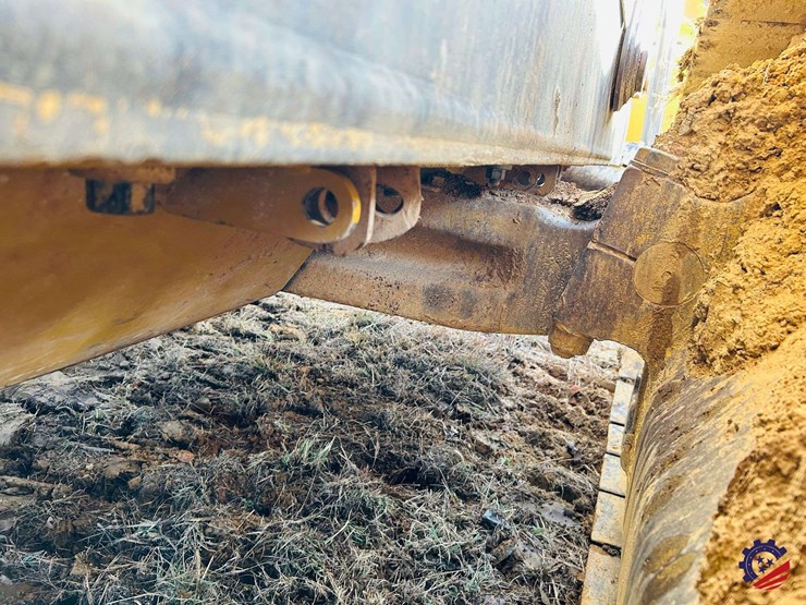 2005-caterpillar-d8t-image-58