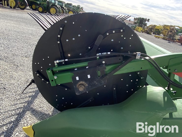 2020-john-deere-745fd-image-11