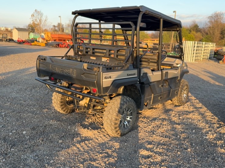 #3100-•-2018-kawasaki-mult-pro-fxt-utv-image-9