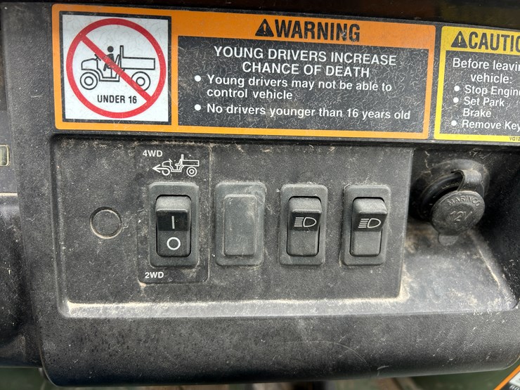 john-deere-gator-image-34