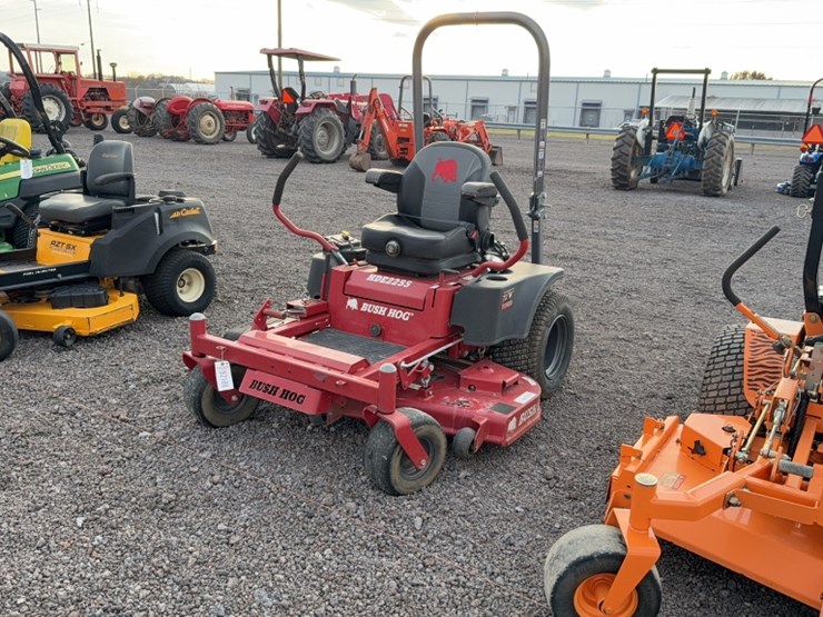 #3089-•-2021-bush-hog-hde-2255-zero-turn-lawn-mower-image-1
