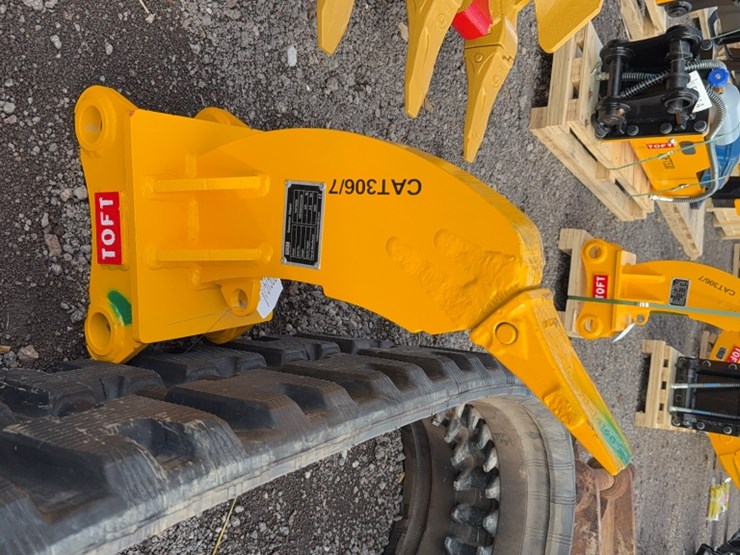 caterpillar-306-image-2