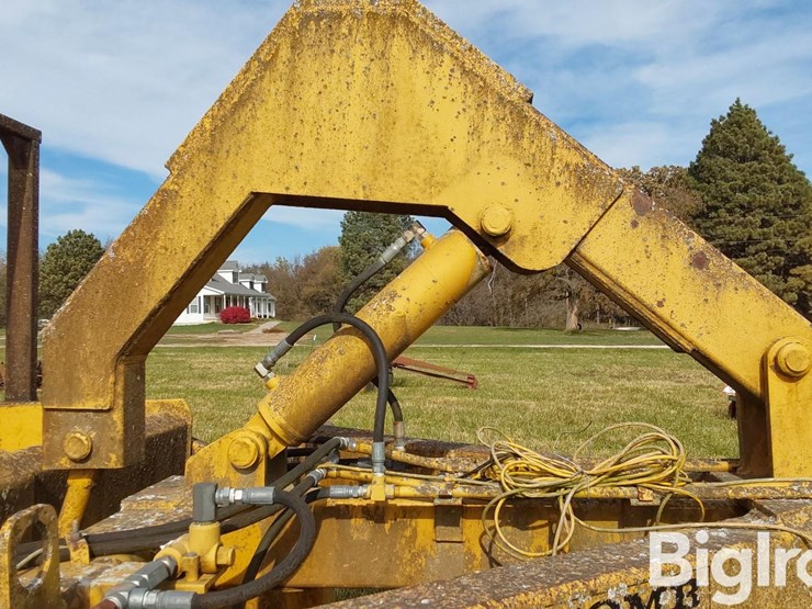 holcomb-800-image-12