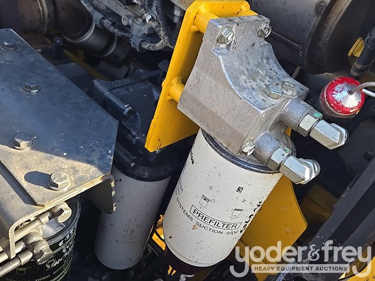 2022-komatsu-pc490-lc-11-image-76