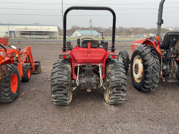 mahindra-2615-image-7