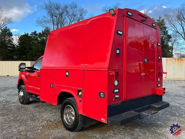 2017-ford-f350-xl-image-23