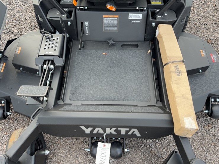 #3077-•-yakta-yxr-320-zero-turn-lawn-mower-image-5