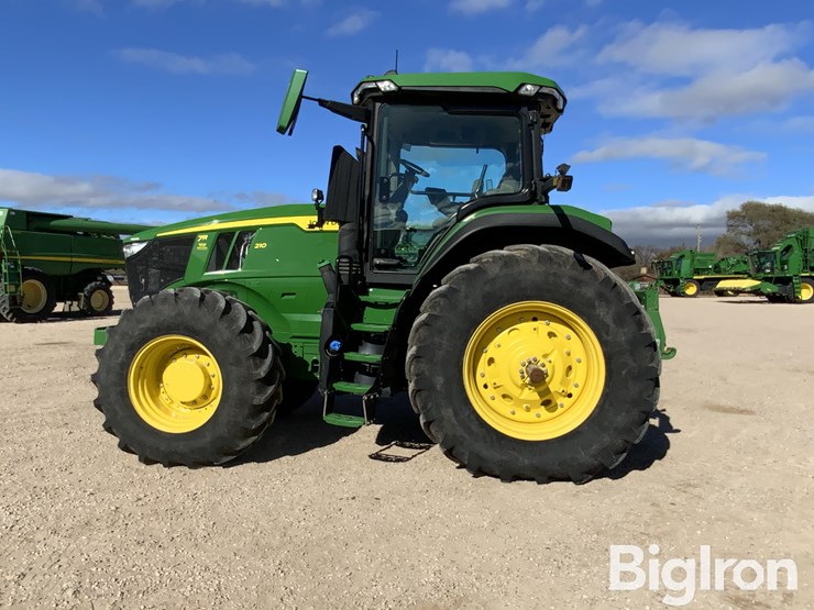 2022-john-deere-7r-210-image-8
