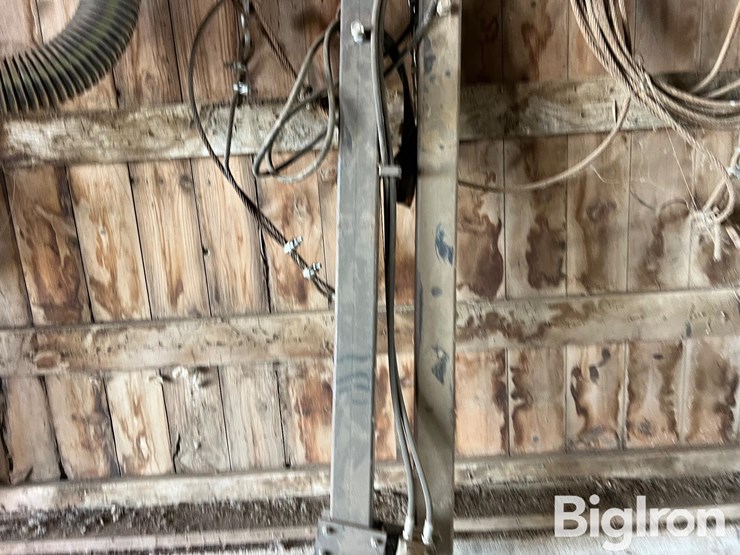 new-holland-98c-image-19