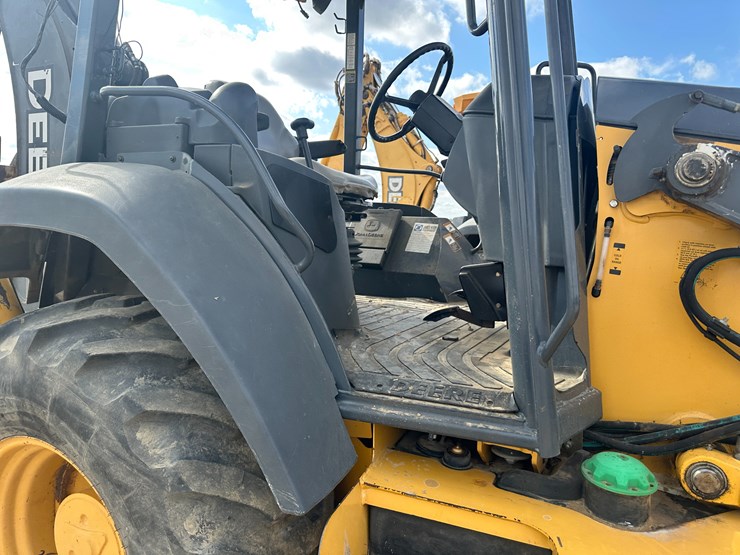 deere-310sj-image-48