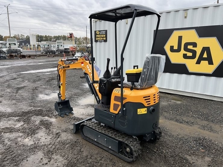 2025-infront-yfe10-mini-hydraulic-excavator-image-6