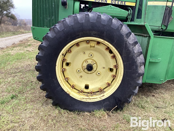 1981-john-deere-8640-image-18