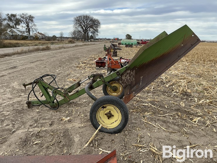 john-deere-12-image-8