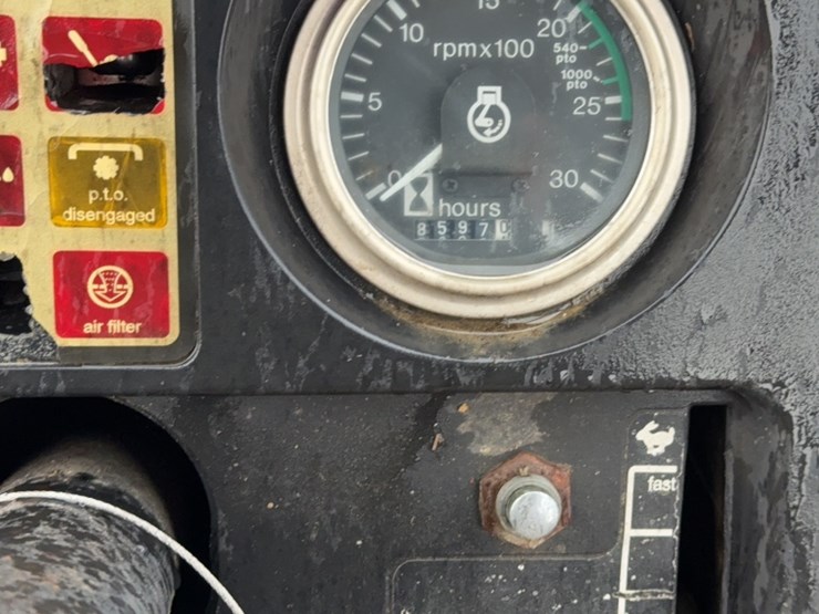 #3055-•-allis-chalmers-6080-tractor-image-18