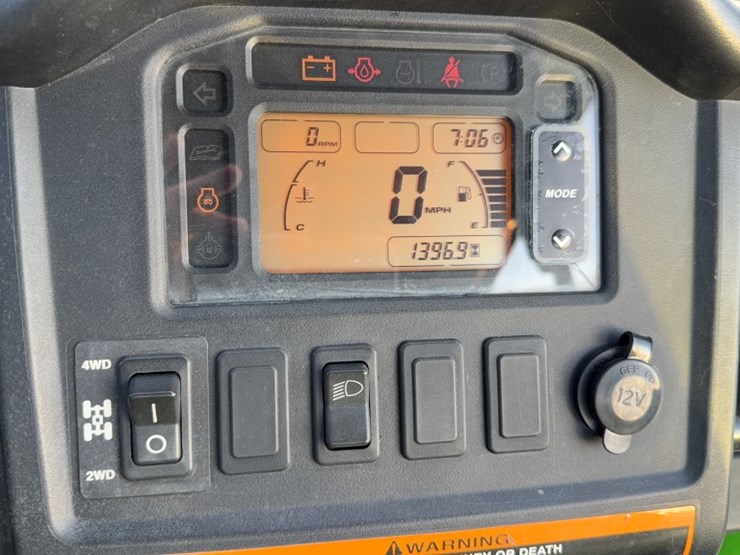 john-deere-gator-image-16