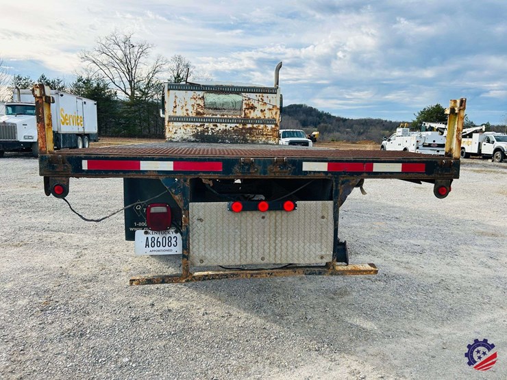 2013-international-durastar-4400-image-4