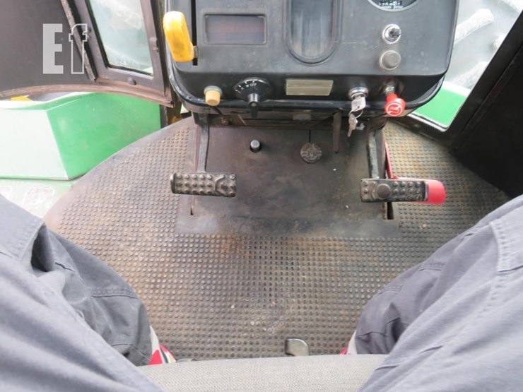 john-deere-8640-image-22