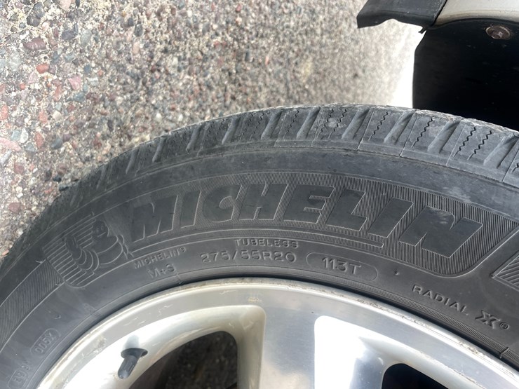 2010-gmc-yukon-image-88