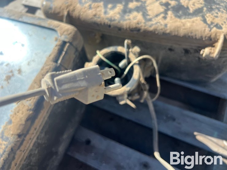 yard-/-lot-floodlights-image-9