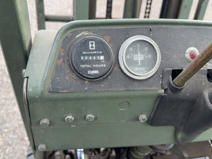 #2073-•-clark-c20p-forklift-image-10