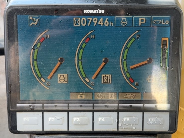 komatsu-pc138us-lc-image-18