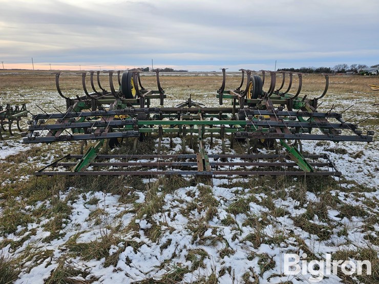 john-deere-1010-image-6