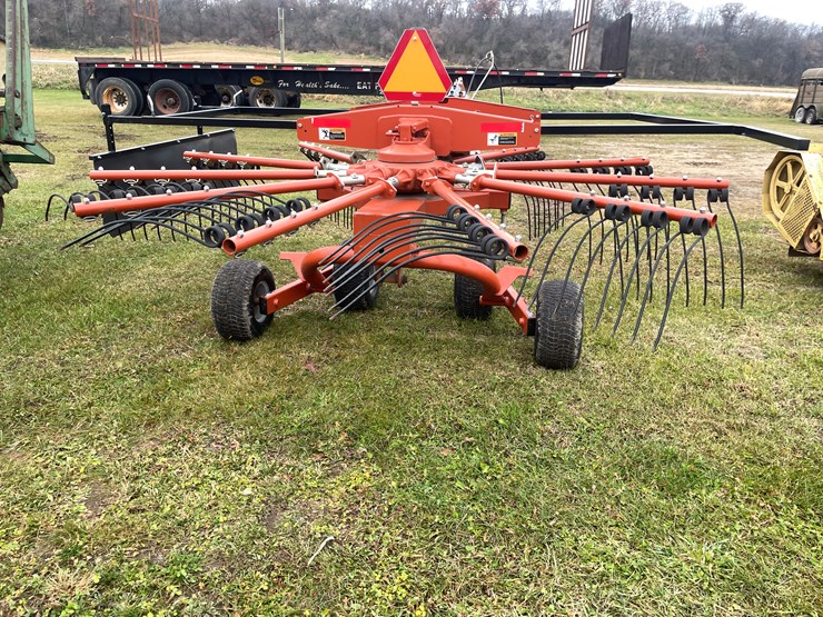 #1054-•-2025-pequea-rotary-rake-image-5