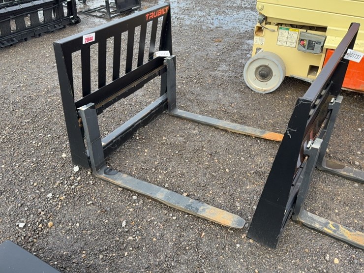 #2044-•-trubilt-48"-skid-steer-pallet-forks-image-1