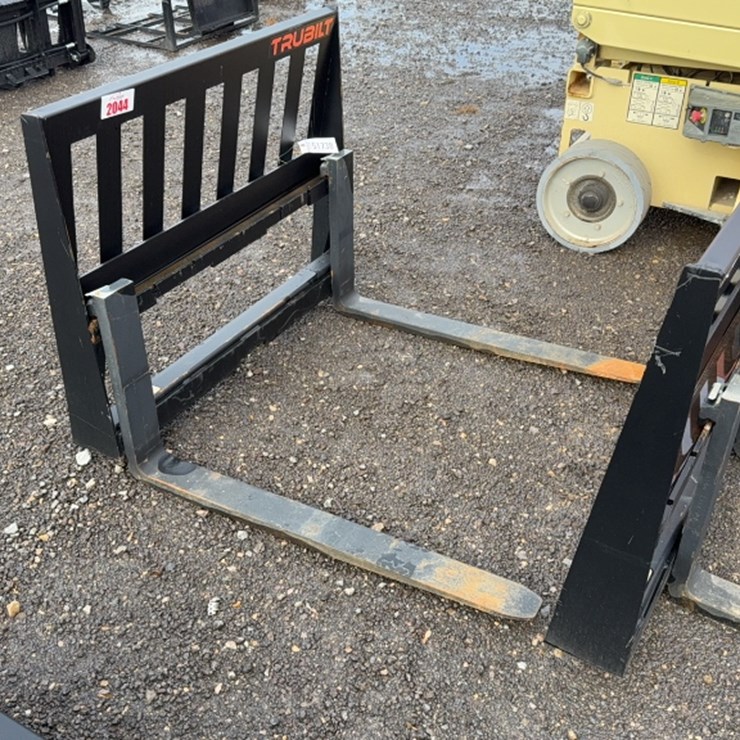 #2044 • TRUBILT 48" SKID STEER PALLET FORKS