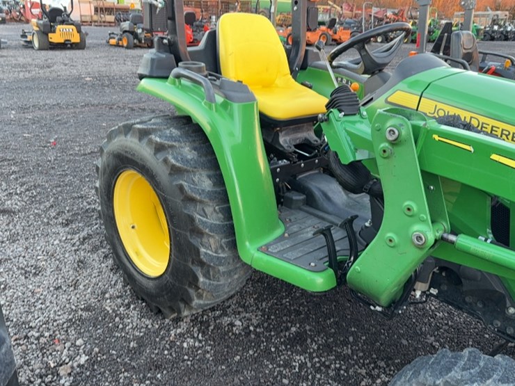john-deere-3025e-image-7