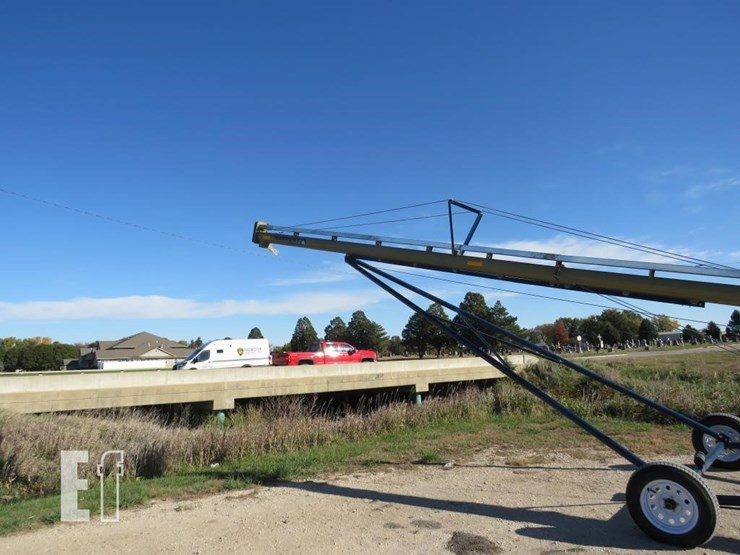 harvest-international-t852-image-4