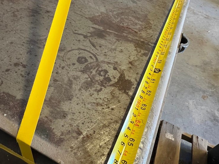 steel-workbench-&-supplies-image-20