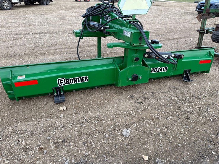 2023-frontier-blade-image-5