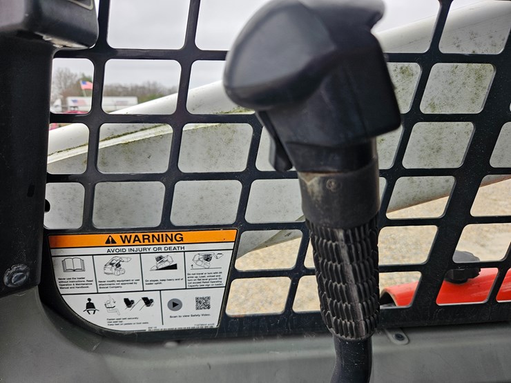 2018-bobcat-t770-image-40