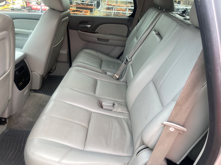 2010-gmc-yukon-image-60