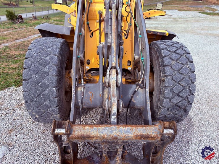 2004-volvo-l60e-image-24